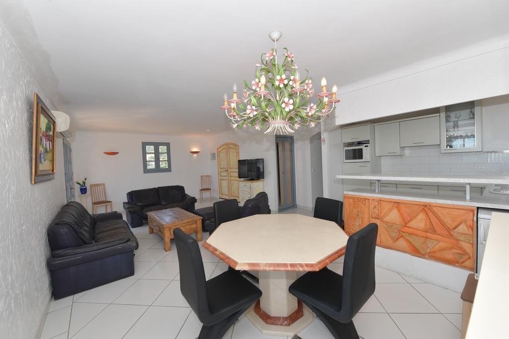 Les Lauriers Roses Aparthotel Le Le Rayol-Canadel-sur-Mer Ngoại thất bức ảnh