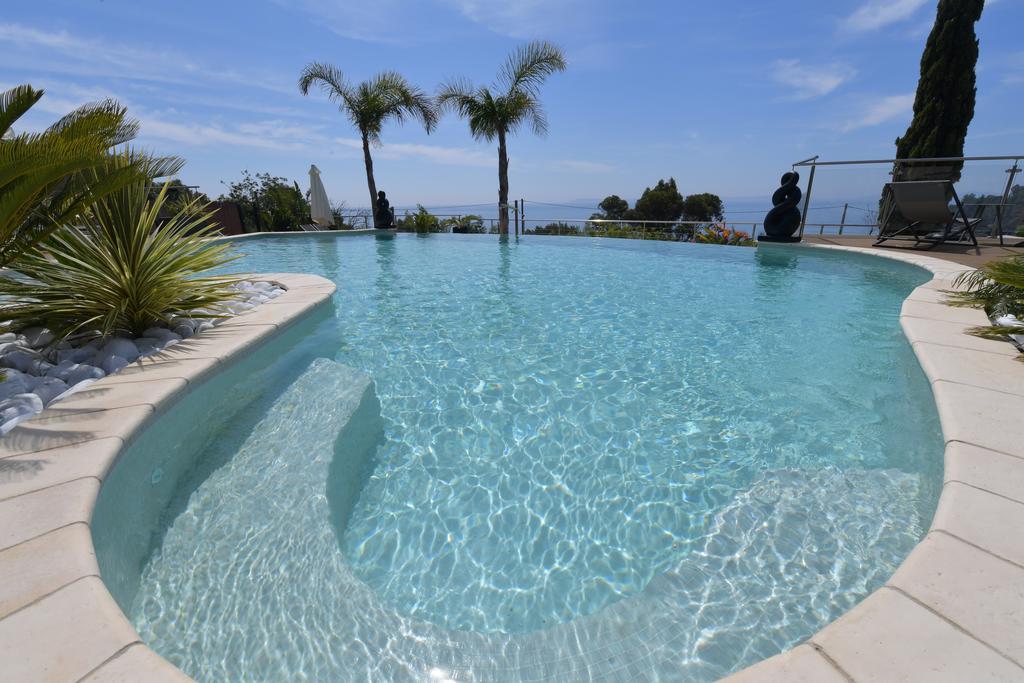 Les Lauriers Roses Aparthotel Le Le Rayol-Canadel-sur-Mer Ngoại thất bức ảnh