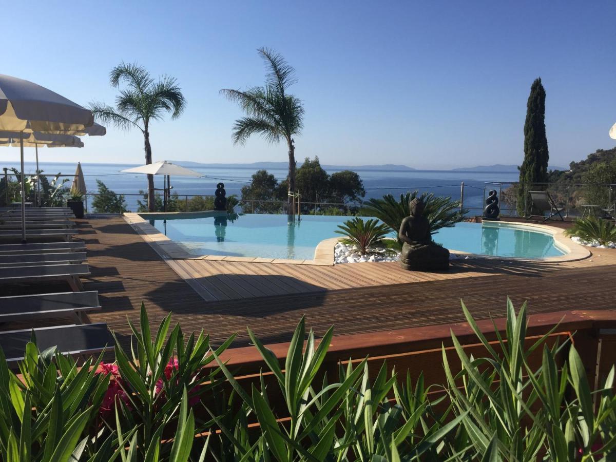 Les Lauriers Roses Aparthotel Le Le Rayol-Canadel-sur-Mer Ngoại thất bức ảnh